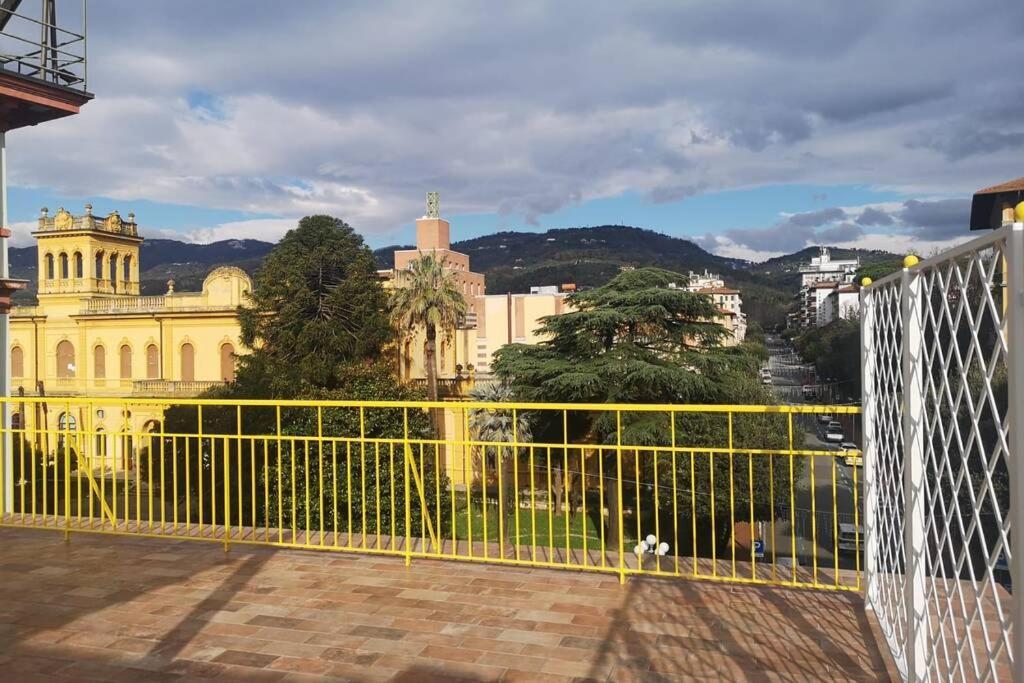 Ferienwohnung Attico Incerpi, Terrazza Sui Tetti Di Montecatini Terme Exterior foto